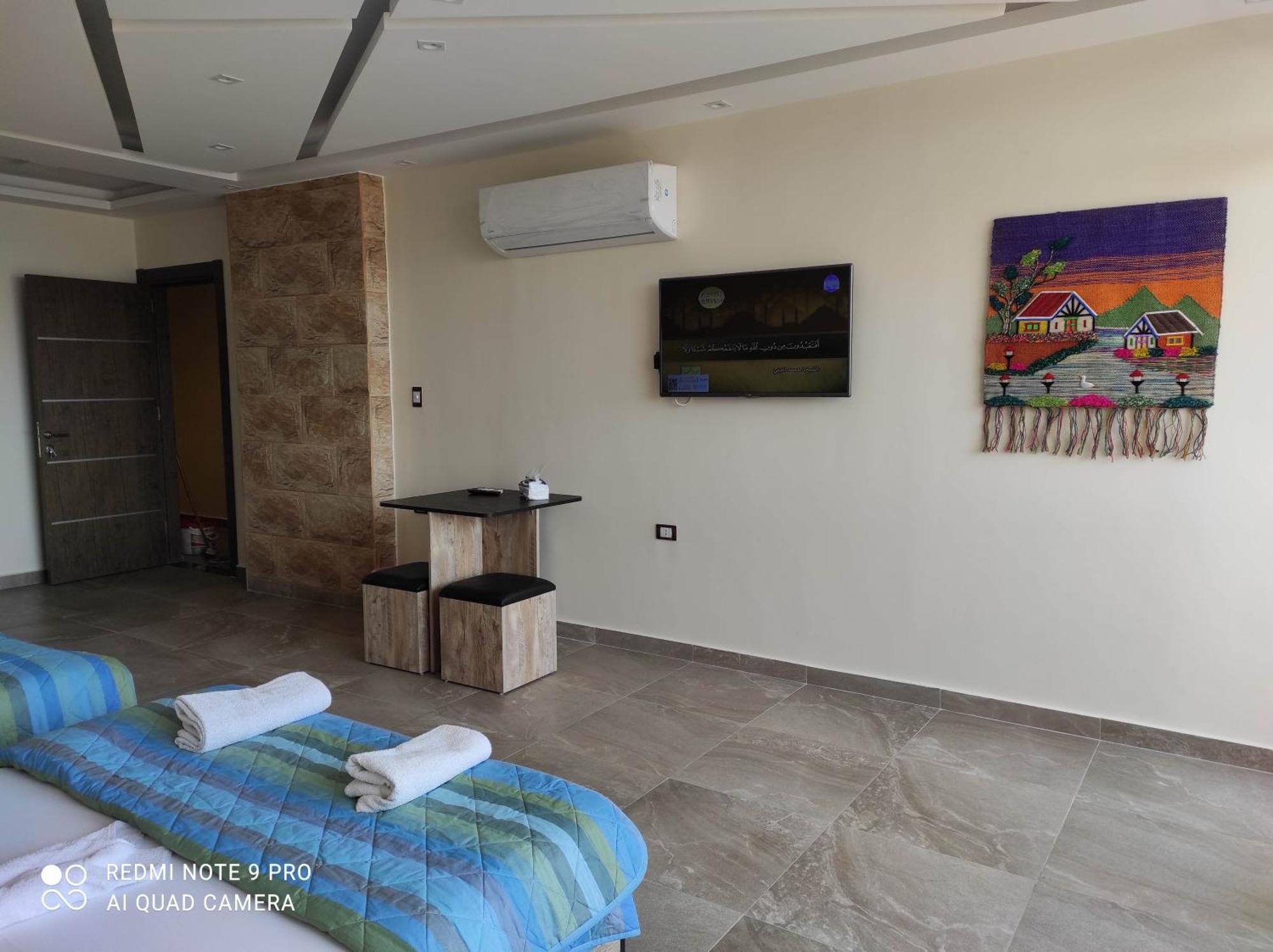 Pyramids View Suite/Vista Piramidi Cairo Room photo